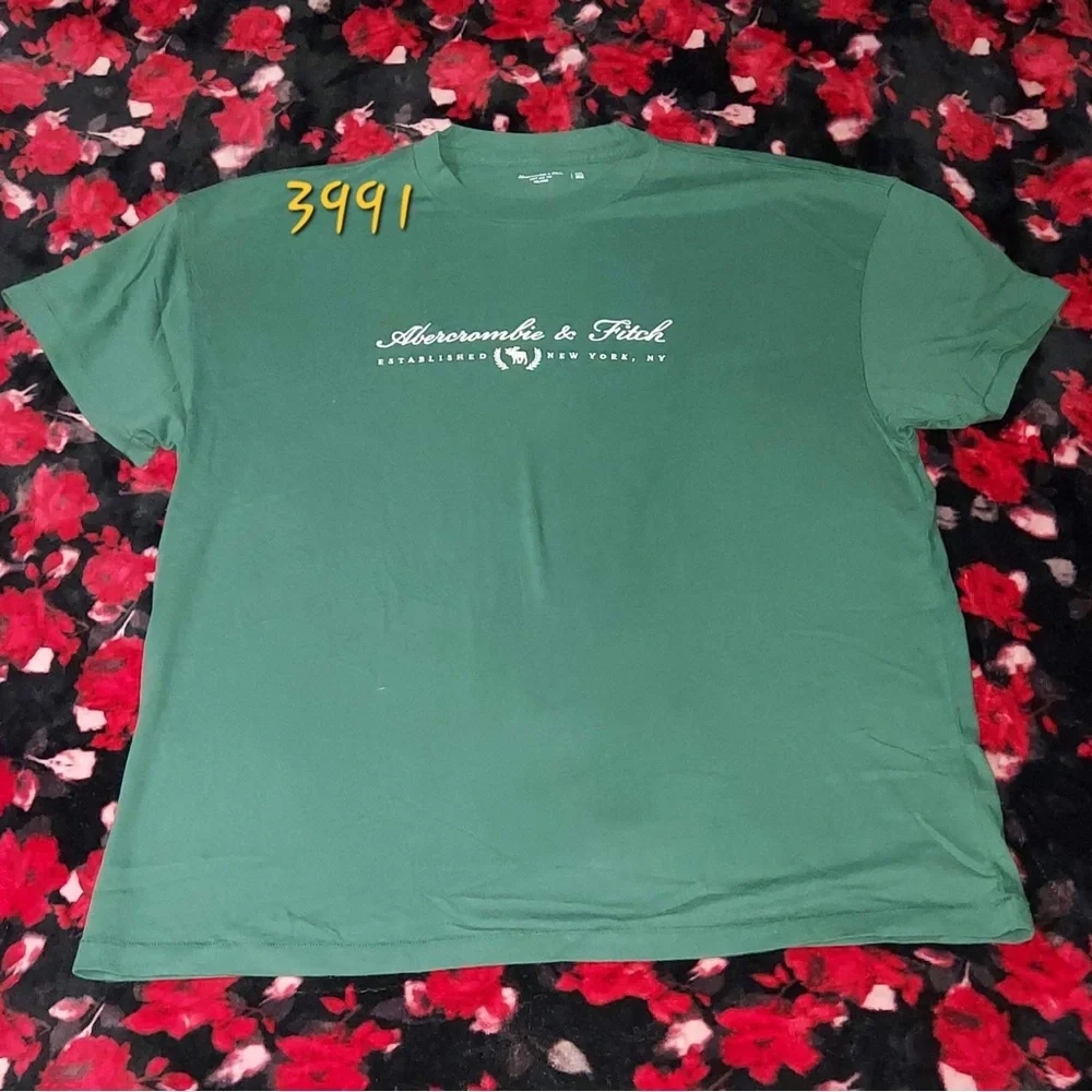 Abercrombie and Fitch Logo Tee size XXL NWT